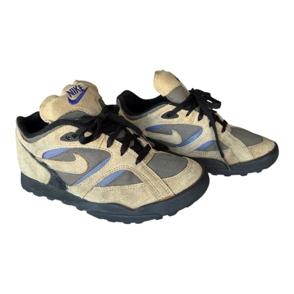 Vintage 1992 Nike Hiking Shoes, Women’s size 8 - Picture 3 of 12